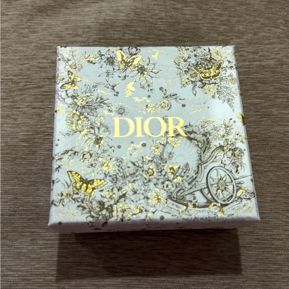 Dior Caro glycine foldable card holder limited edition in grey w/gold hardware.